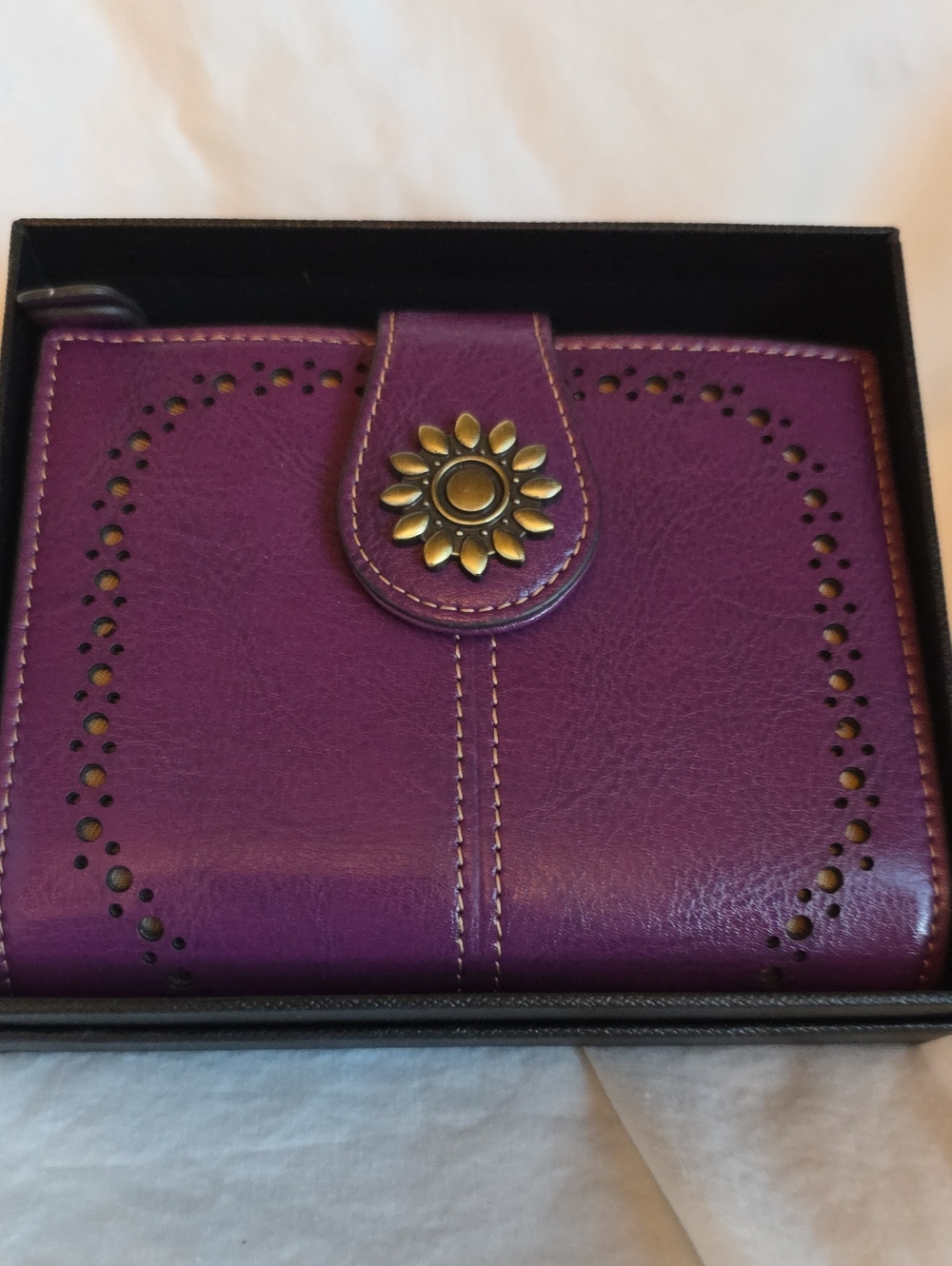 Lavemi RFID Women's Purple Floral Snap Wallet